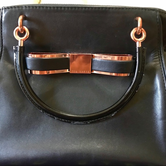 Ted Baker medium sized bag - Picture 6 of 8